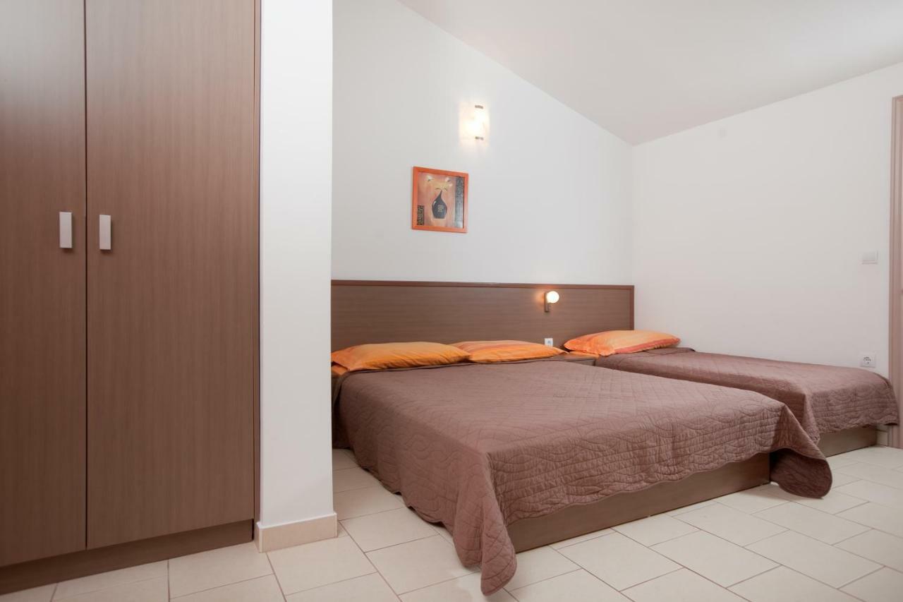 Apartments Smiljka II Tučepi Exteriör bild