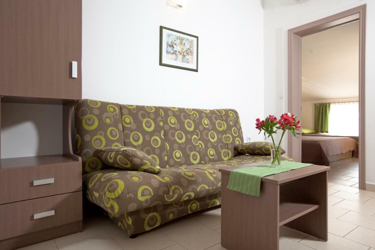 Apartments Smiljka II Tučepi Exteriör bild