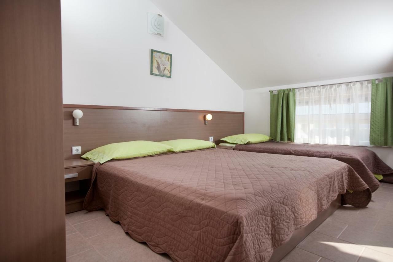 Apartments Smiljka II Tučepi Exteriör bild