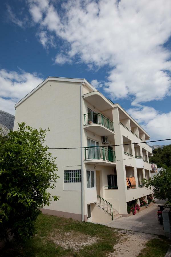 Apartments Smiljka II Tučepi Exteriör bild
